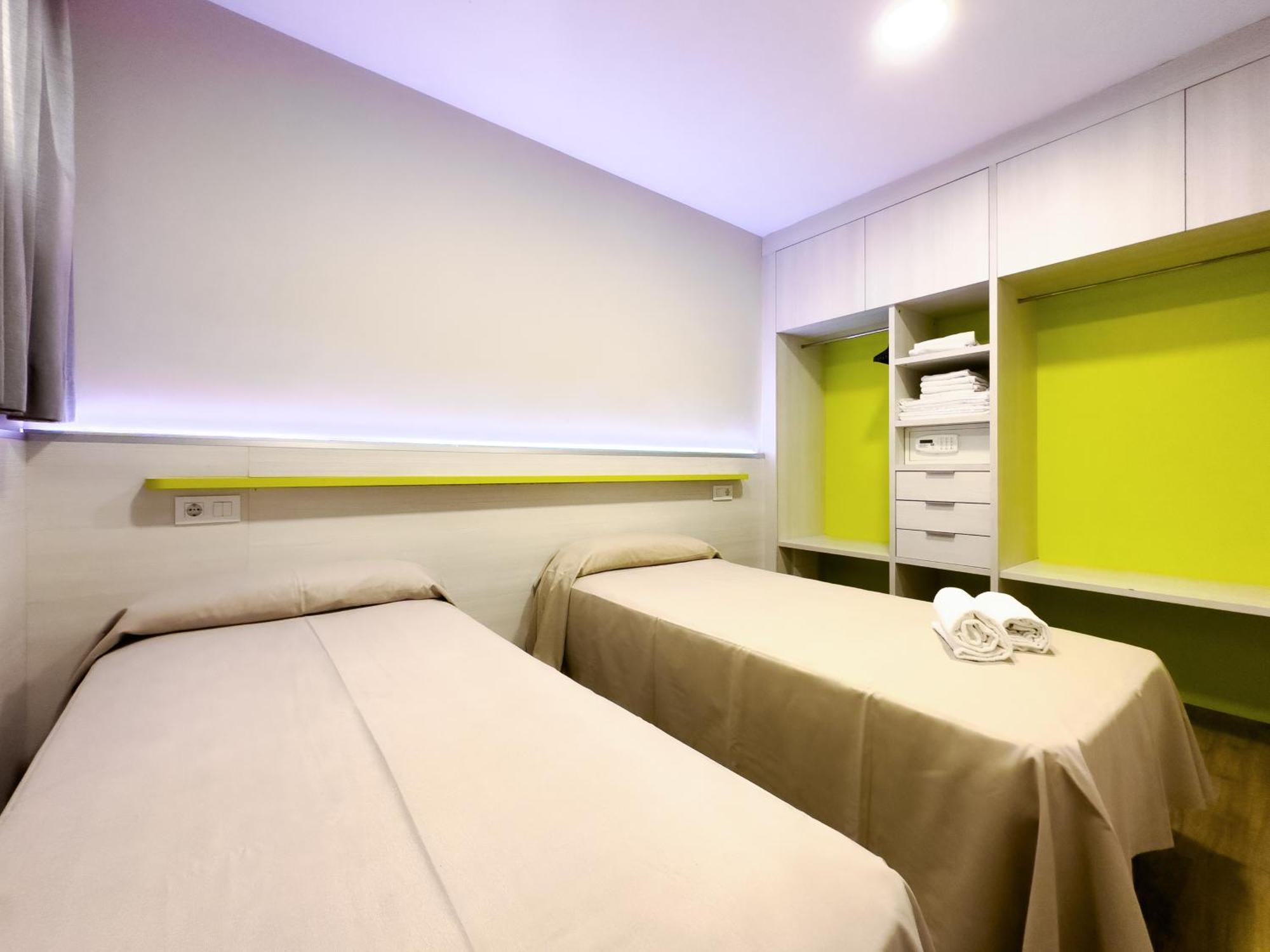 Rentalmar Zahara Family Suites Salou Ngoại thất bức ảnh