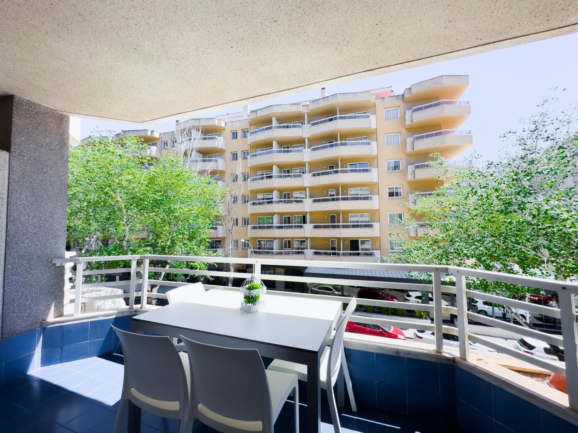 Rentalmar Zahara Family Suites Salou Ngoại thất bức ảnh